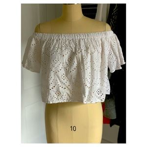 White-Off the shoulder linen crop top